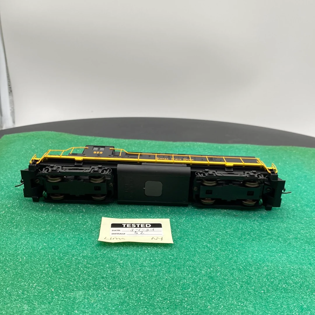 HO Scale Bargain Engine  11: Lima Nickel Plate Road NPR Diesel engine 578  HO SCALE USED - Image 5