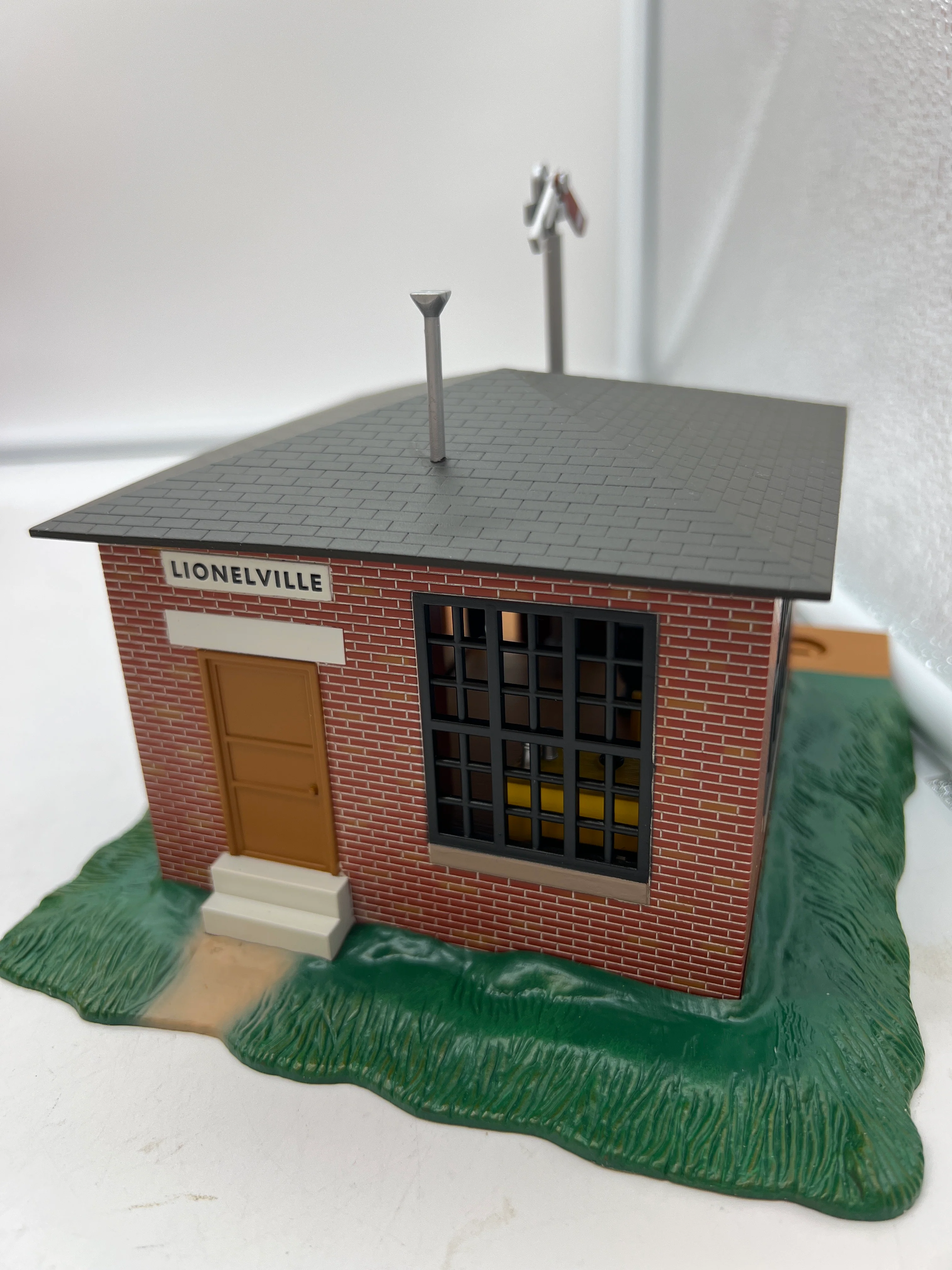 Lionel 6-14166 TRAIN ORDERS BUILDING O SCALE Like New - Image 9