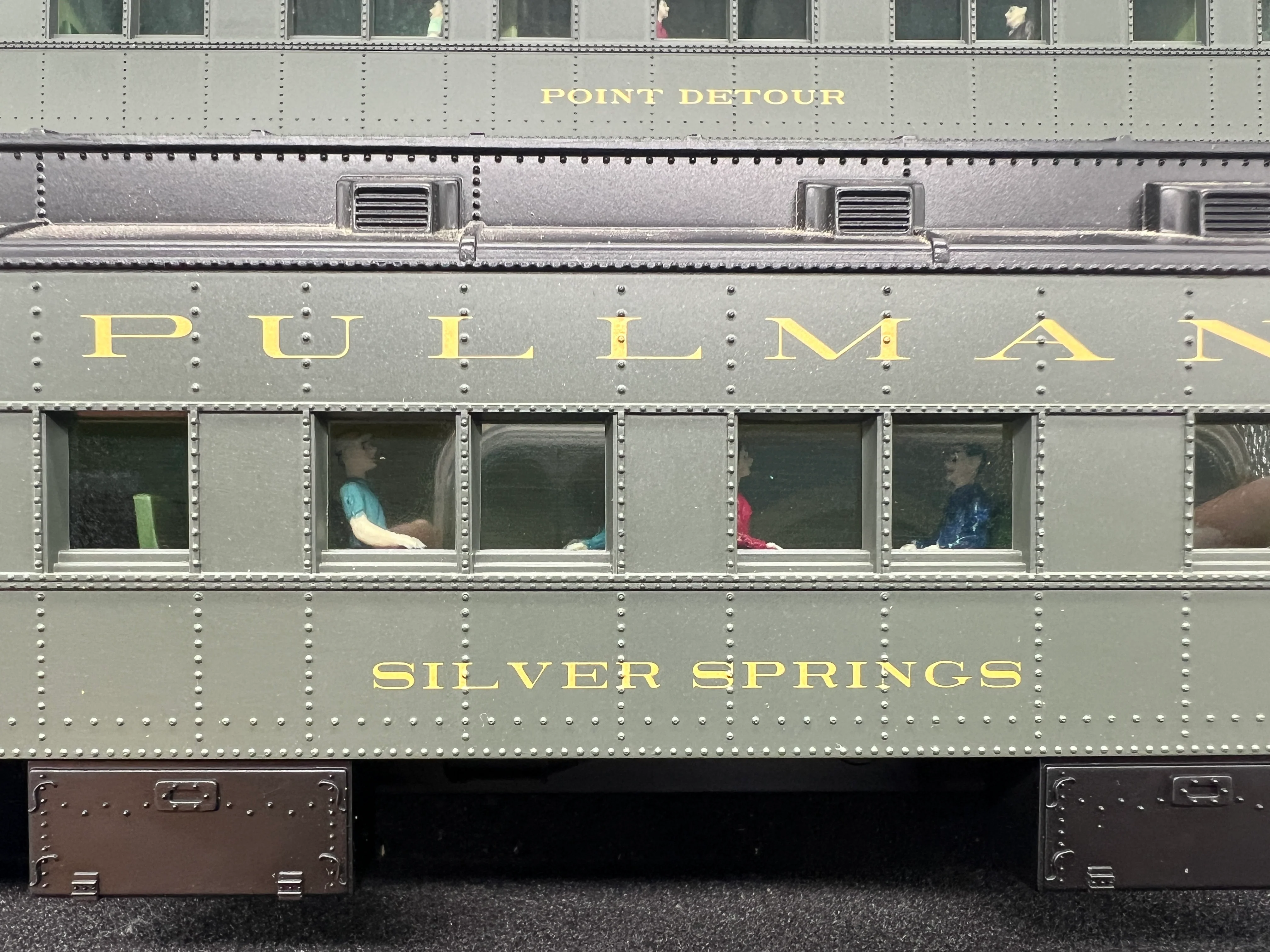 Lionel 6-25503, 6-25504, 6-25505 Santa Fe ATSF Heavyweight Passenger Car Set (Set of 7 18" Cars) California Limited O Scale Like New - Image 12