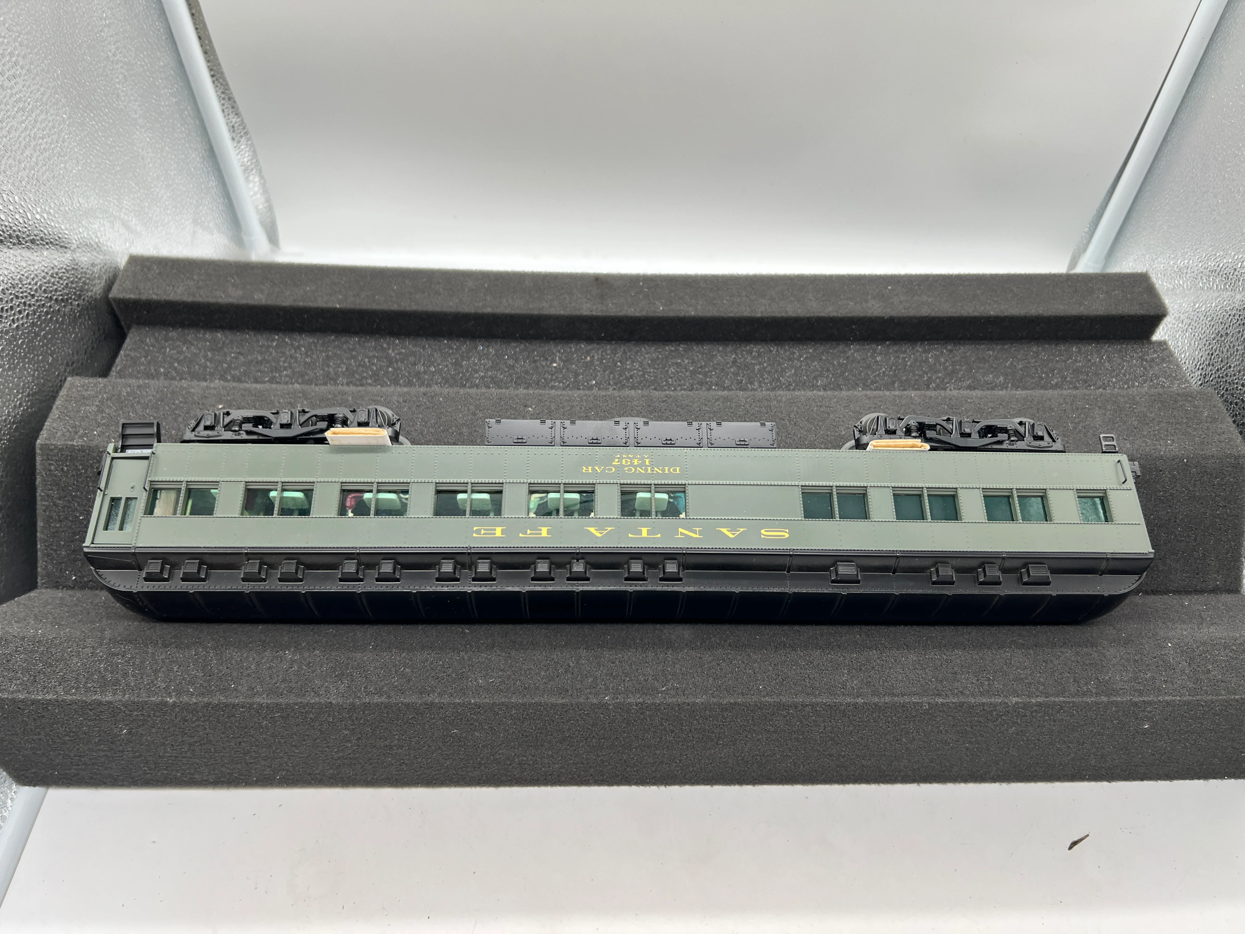 Lionel 6-25503, 6-25504, 6-25505 Santa Fe ATSF Heavyweight Passenger Car Set (Set of 7 18" Cars) California Limited O Scale Like New - Image 35