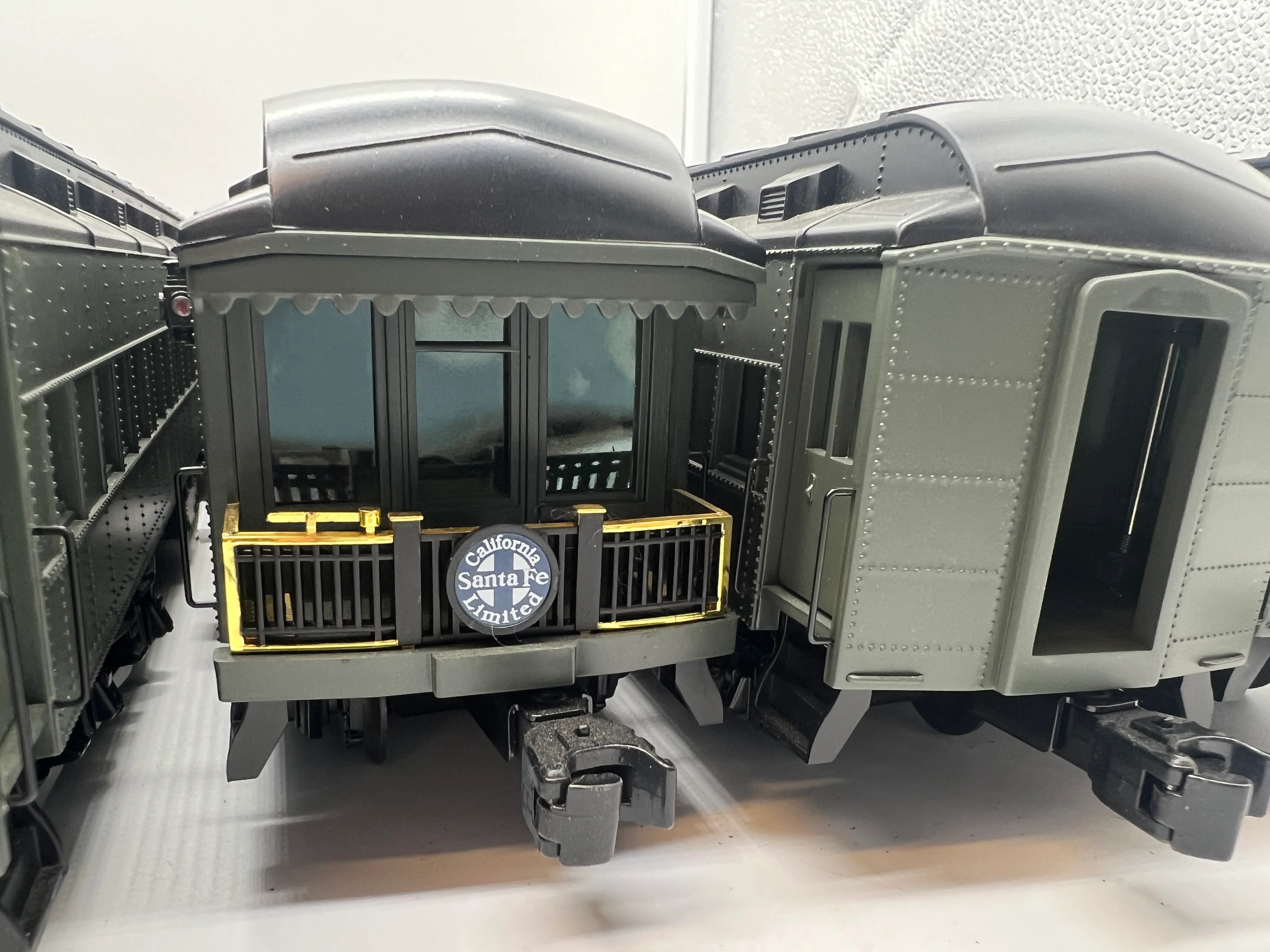 Lionel 6-25503, 6-25504, 6-25505 Santa Fe ATSF Heavyweight Passenger Car Set (Set of 7 18" Cars) California Limited O Scale Like New - Image 40