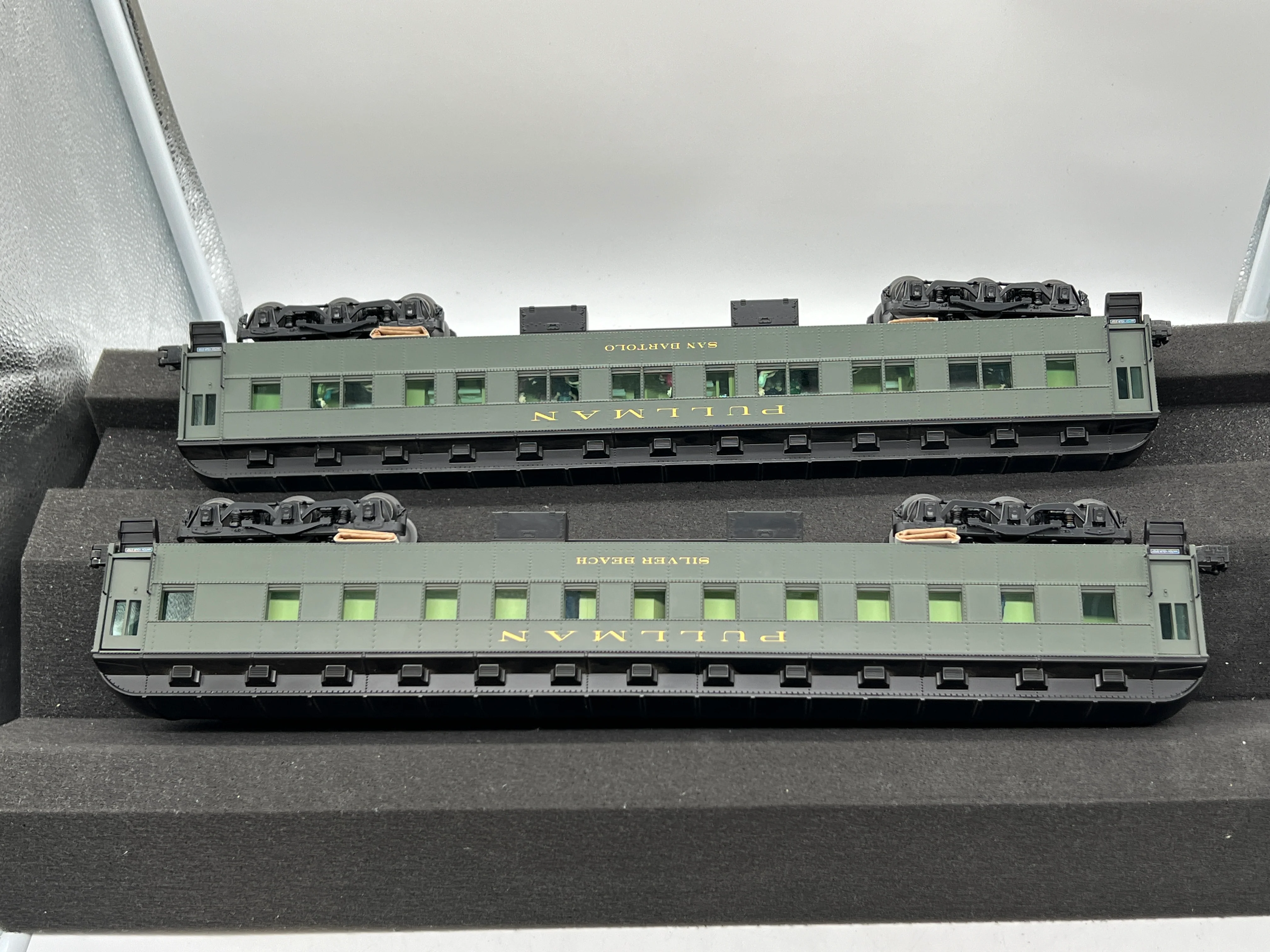 Lionel 6-25503, 6-25504, 6-25505 Santa Fe ATSF Heavyweight Passenger Car Set (Set of 7 18" Cars) California Limited O Scale Like New - Image 6