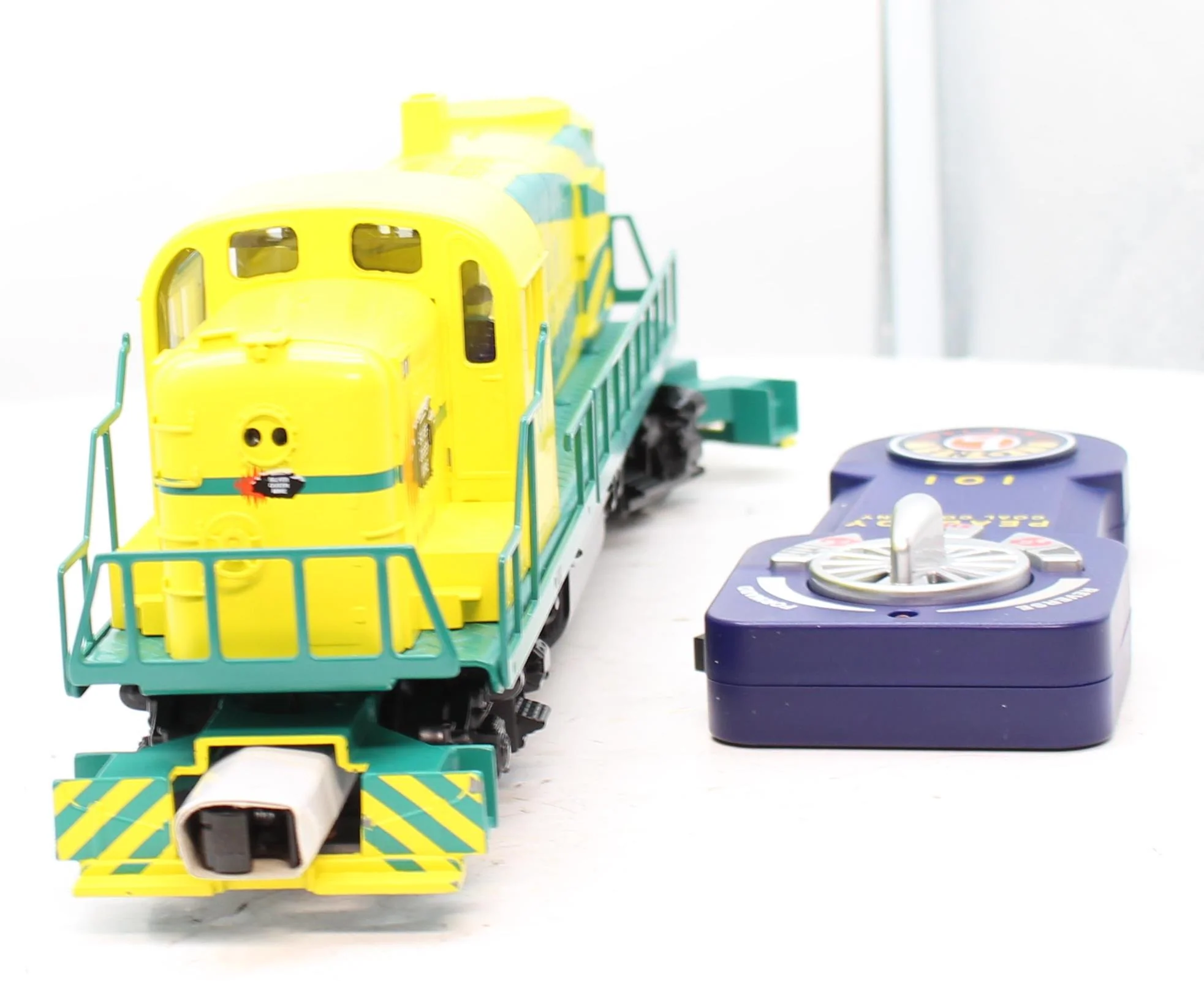 Lionel 6-84698 Peabody LionChief Plus RS-3 #101 O SCALE Like New - Image 3