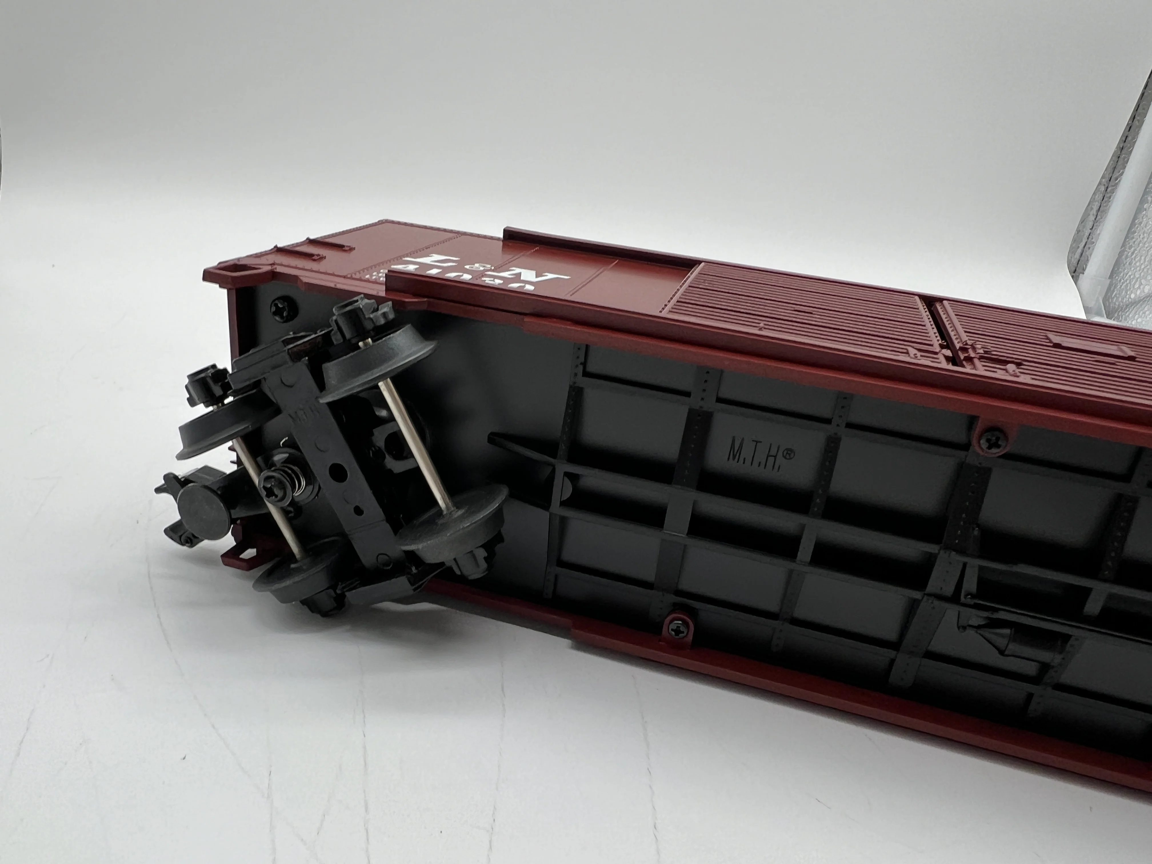 MTH 20-93013 Louisville and Nashville 50' double door boxcar #41030 O SCALE Like New - Image 6