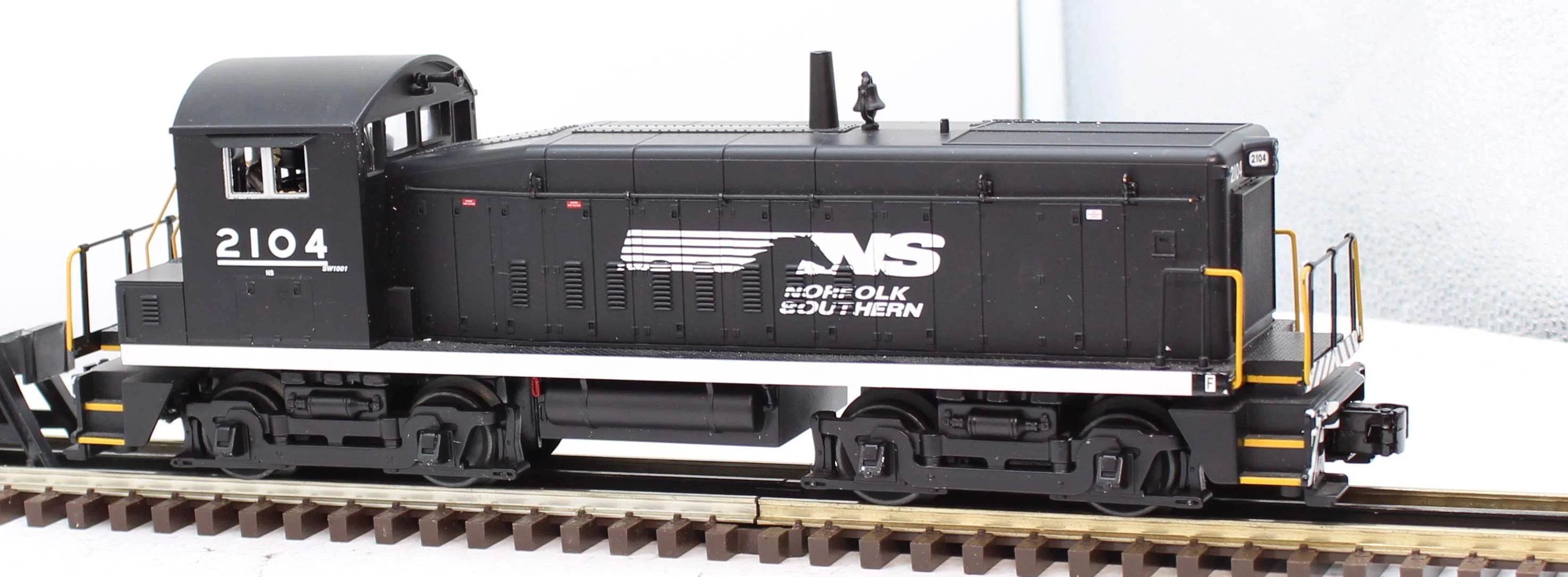MTH Railking 30-20285-1 Norfolk Southern SW-9 Switcher Diesel Engine with Proto-Sound 3.0 O SCALE Like New - Image 5