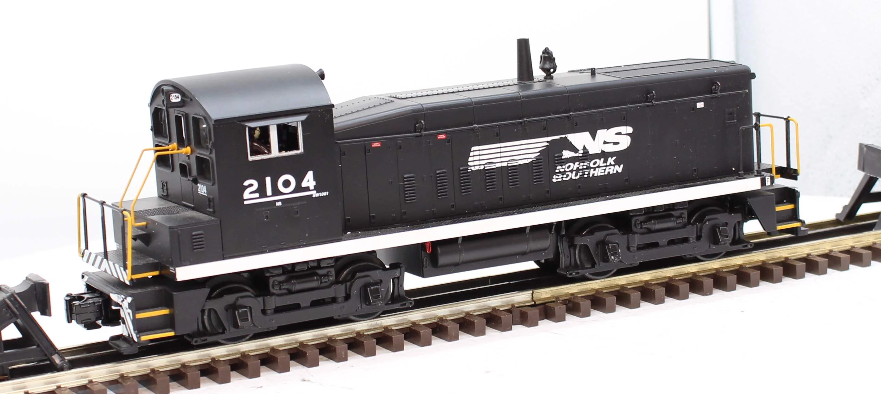 MTH Railking 30-20285-1 Norfolk Southern SW-9 Switcher Diesel Engine with Proto-Sound 3.0 O SCALE Like New - Image 6