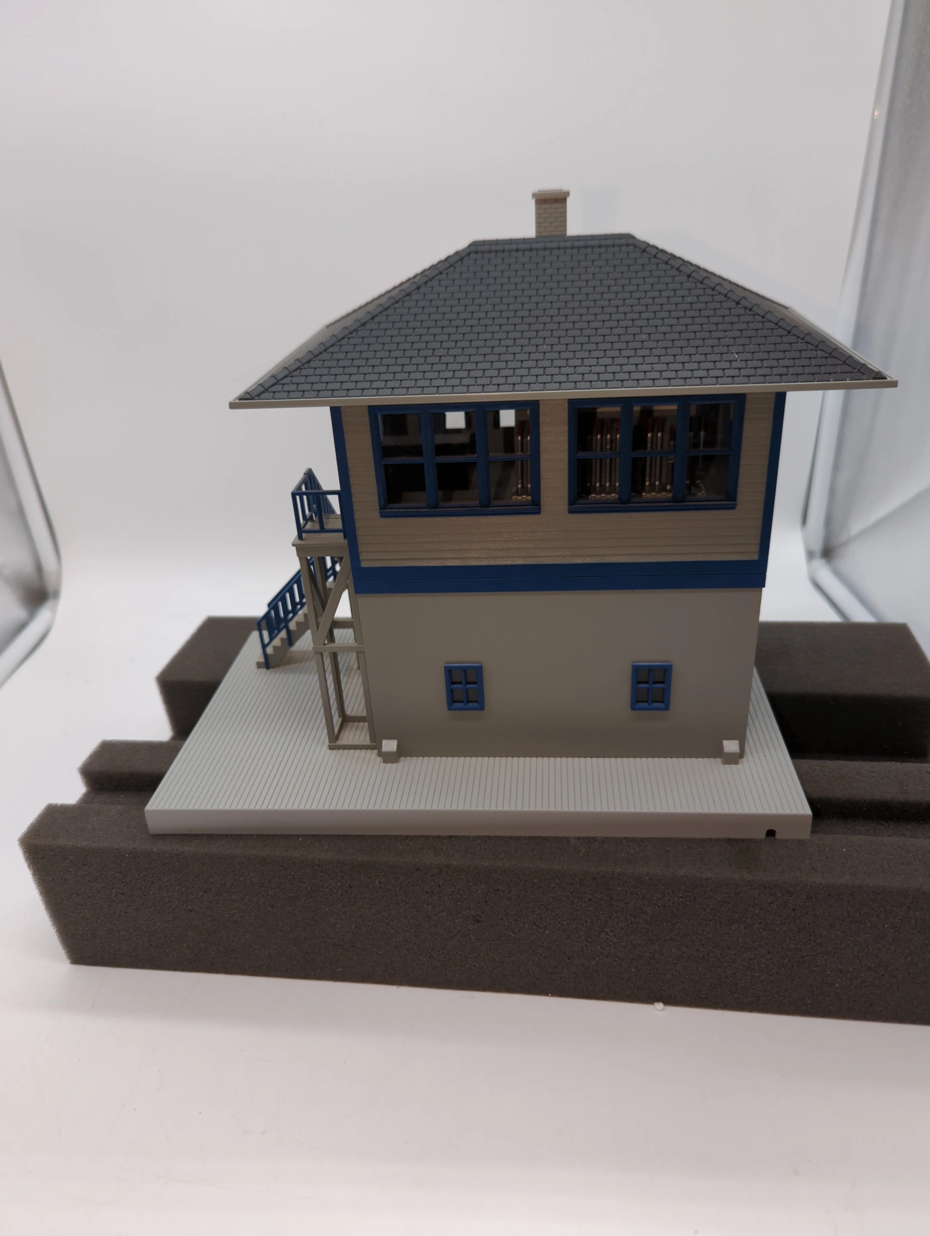 MTH Railking 30-9011 Railroad Switch Tower O SCALE Like New - Image 4